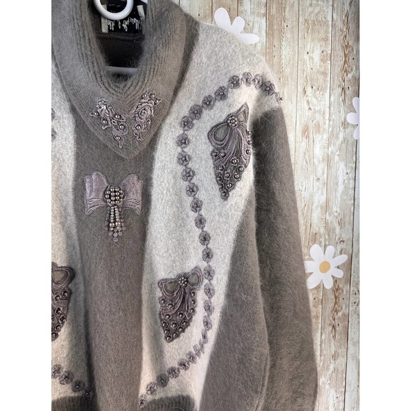 TALK OF THE WALK Vintage Sweater Womens 2XL Taupe Oatmeal Beaded Angora Blend - Picture 5 of 9
